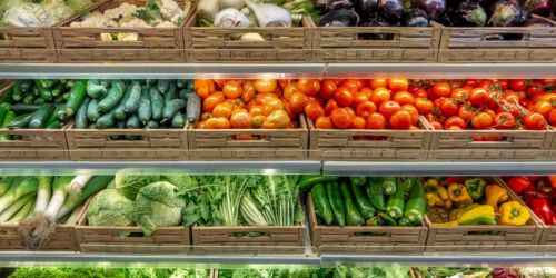 Vegetables,Of,Various,Kinds,Displayed,In,Boxes,On,Shelves,In